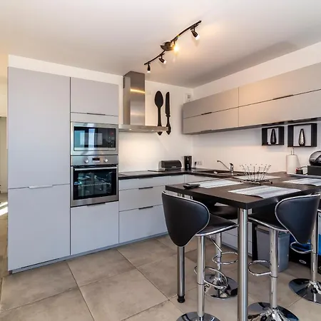 Les Terrasses De L'isolella Apartamento
